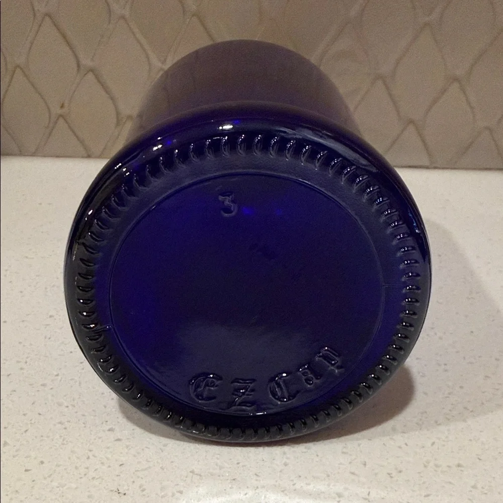 Royal Blue Swing Top Glass Bottle